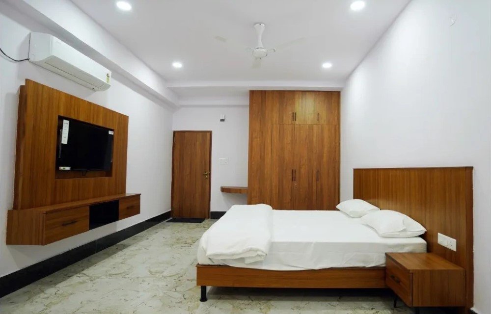 Deluxe Room at Hotel Ganesh Bhavan